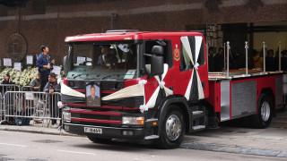 宏福苑五級火-殉職消防員何偉豪最高榮譽喪禮今早舉行-市民到場獻花送別