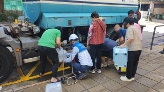 上水爆水管-水務署爭取凌晨完成維修-恢復食水供應