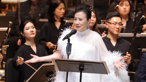 香港中樂團-Liza---Friends摯友樂聚-眾星雲集---汪明荃曾鈺成攜手演繹多首經典