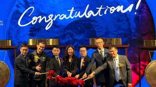 六新股同場敲鑼-英矽智能跑出-高開逾45-每手賬賺5475元