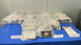 警方元朗搗破毒品倉-檢獲市值逾8千萬毒品拘捕兩人