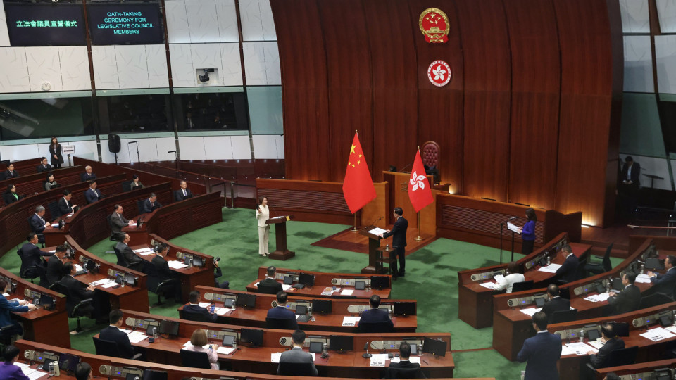 新一屆立法會主席選舉提名期結束-將由李慧琼陳振英競逐