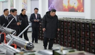 金正恩視察戰術制導武器廠-指示再擴充2-5倍產能