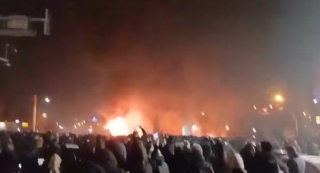 新聞背後-有片-伊朗再爆騷亂背後原因何在-美以會否藉機再度襲擾