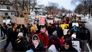 ICE槍殺女子案-美全國多地爆抗議示威-有團體要求-徹底廢除ICE