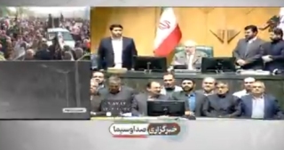 有片-伊朗局勢-伊議長警告美以若發動打擊必遭反擊-議員高喊-美國去死