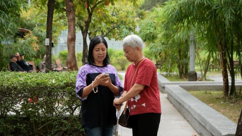 有片-沙田區支援照顧者服務計劃2025-長者-科技難關有人陪就能跨過