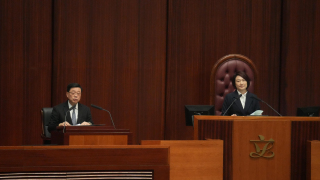 第八屆立法會舉行首次會議-李家超-冀議員反映意見時不是隨波逐流