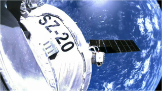 神舟二十號飛船返回艙在東風著陸場成功著陸