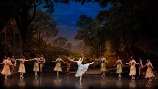 國風國韻飄香江-演出季新年啟幕-中央芭蕾舞團攜-吉賽爾-閃亮登場