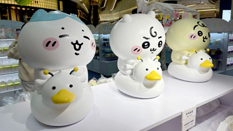 Chiikawa-Baby旺角快閃店開幕直擊-有片-第2彈7款新品爆光-星星兔兔吊飾-鴨仔坐廁公仔-盲盒