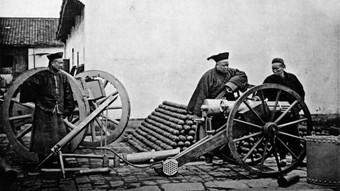 薦書---走不出的圍城--晚清七十年-解剖清末變法的歷史困局