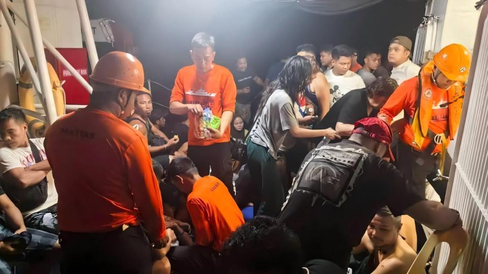 菲律賓客船沉沒事故已致15死43失蹤-中使館-尚無法確認國籍信息