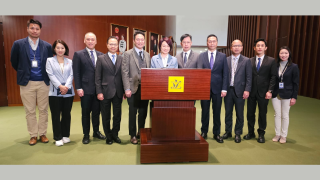 李慧琼-堅持和完善行政主導--立法會用心用力用情履職