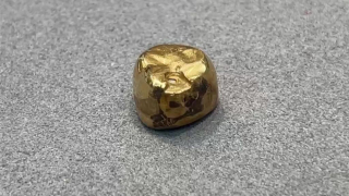 金價急升-台灣高雄有男子竟拔金牙出售