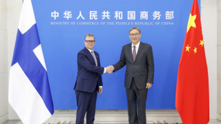 芬蘭總理奧爾波會晤王文濤-一同出席中芬創新企業合作委員會會議