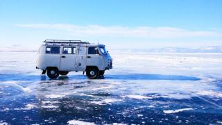 貝加爾湖冰面發生翻車事故致中國遊客1死4傷-俄方已立案調查
