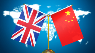 英國首相施紀賢抵達北京-開啟4天訪華行程