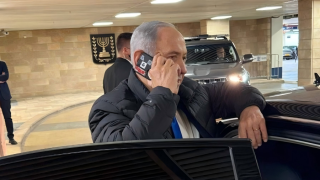 內塔尼亞胡貼封手機鏡頭惹熱議-外媒指以高層因伊朗黑客深陷數字焦慮