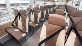 城巴男乘客到站安全帶未能解開擾攘45分鐘脫困送院-揚言向巴士公司索償