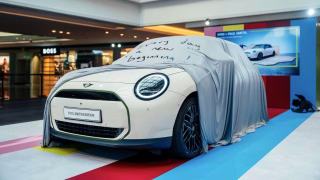 Paul-Smith與MINI聯乘新作在港亮相-展覽同場回顧跨界設計合作歷程