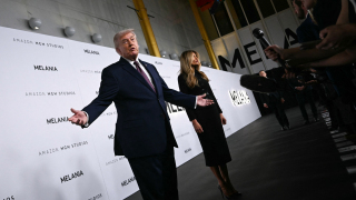 周顯專欄-打伊朗不像特朗普手影