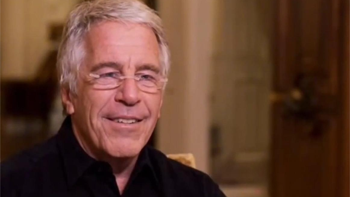 有片｜愛潑斯坦生前訪談曝光笑稱「害怕魔鬼」　被指如「撒旦」般在地獄稱王