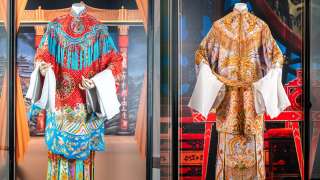 粵劇名伶戲服展都大舉行-芳艷芬陳好逑珍貴-女蟒-免費欣賞