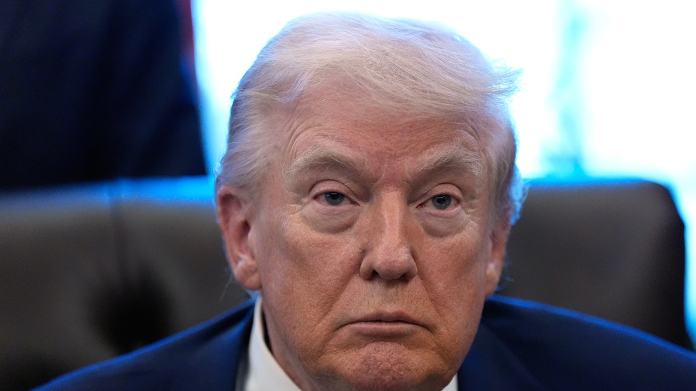 ​有片·伊朗局勢｜特朗普15年前批評奧巴馬對伊開戰　如今自身行動遭輿論熱議