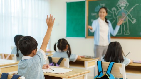 有話直說-終身註冊制存監管空白-執業證書保障教育質素