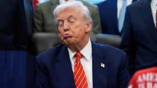 愛潑斯坦案-克林頓夫婦出席作證日期公布-特朗普-感到遺憾