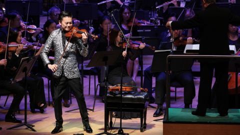 香港管弦樂團首席王敬-任國家大劇院管弦樂團客座首席