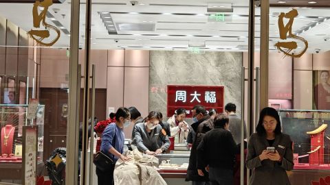 金價飆升-周大福內地店傳春節後加價-漲幅高達三成