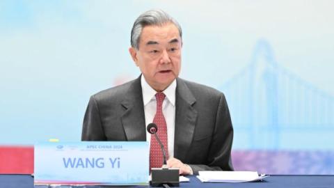 伊朗局勢｜王毅同俄羅斯外長拉夫羅夫通電話　指美國以色列對伊朗發動襲擊不可接受