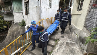 井頭中村命案-報警街坊聞喊聲入屋查看-見死者頭部發黑血跡乾涸