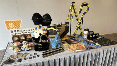 有片-古埃及文明大展全新周邊搶先看-黑貓掛件-法老貓造型精品-星巴克聯乘精品一覽