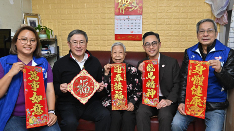 歲晚家訪｜卓永興沙田探訪居民　送上賀年食品及福袋