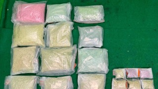 海關機場檢獲市值735萬搖頭丸-拘捕柬埔寨抵港女旅客