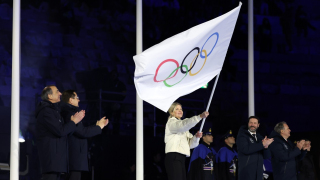 米蘭冬奧-閉幕式於維羅納競技場舉行-蘇翊鳴擔任中國代表團旗手