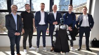 克羅地亞機械人-通卡-能舞功夫會說中文-基於宇樹科技G1平台打造