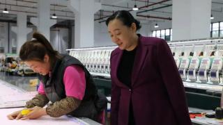 湖南一縣委書記抖音號化身-民情留言板-回應民生訴求-粉絲已破20萬