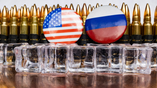 薦書-冷戰為何在意料中開始-卻在預料外結束