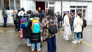 伊朗局勢-中使館發布在伊公民撤離通道最新信息-港澳台居民持有效證件可通行