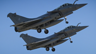 伊朗局勢-法國外長-應阿聯酋請求-出動-陣風-戰機擊落伊朗無人機