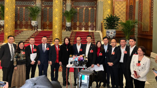 全國兩會-港區人大代表-政府工作報告振奮人心-支持香港融入國家發展大局