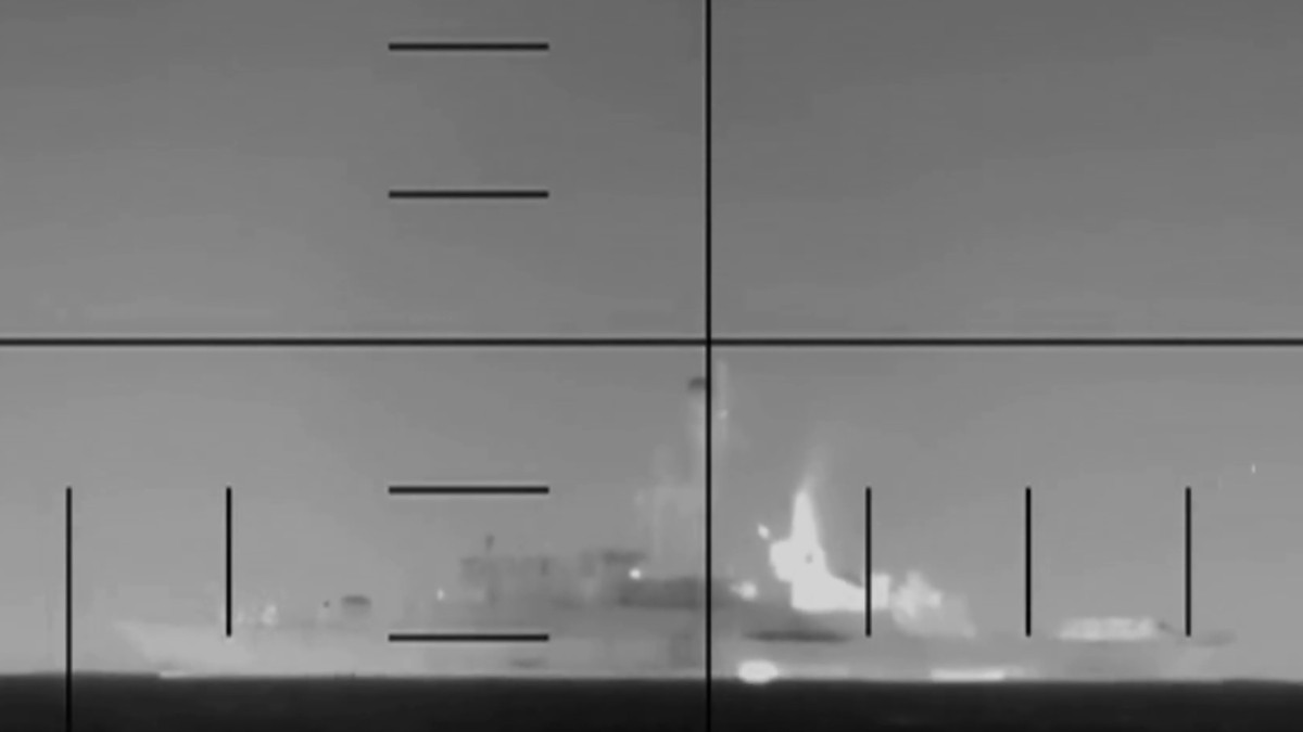 有片∙伊朗局勢｜伊朗軍艦遭美軍魚雷炸飛片段曝光　斯里蘭卡外長：已撈出87具遺體