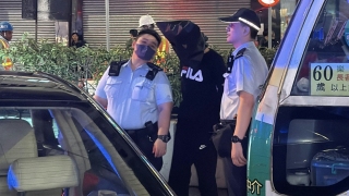 佐敦私家車欲逃避截查連撞4車-司機涉藏毒等5罪遭警方拘捕