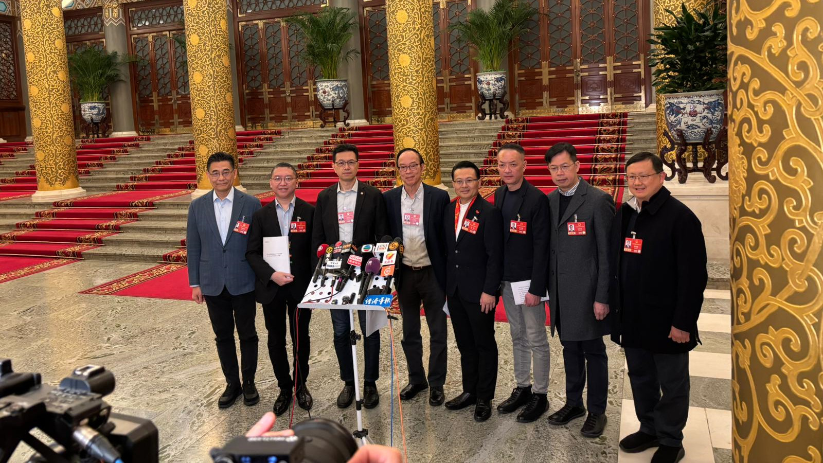 全國兩會.有片｜香港代表團審議「十五五」草案　相信定能把國家發展帶上新台階