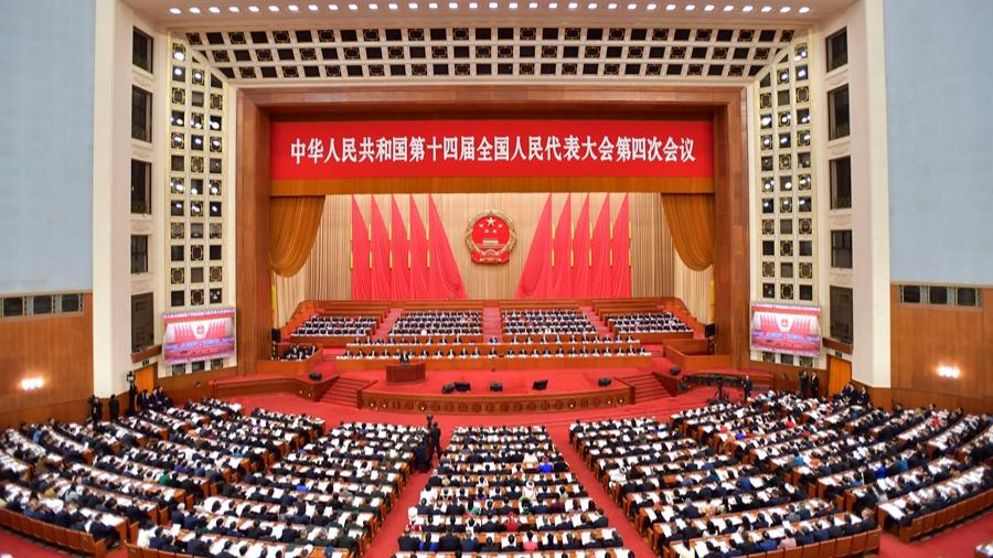 有片｜全國人大常委會一年來通過法律等24件　今年將制定反跨境腐敗法等