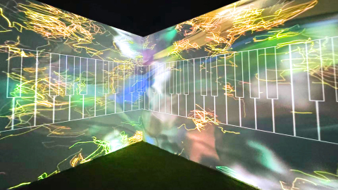 把煩惱彈奏給森林聽-走進香港設計中心全新沉浸式展覽-森林鋼琴-四季三問